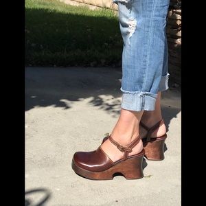 Mia Platform sandals